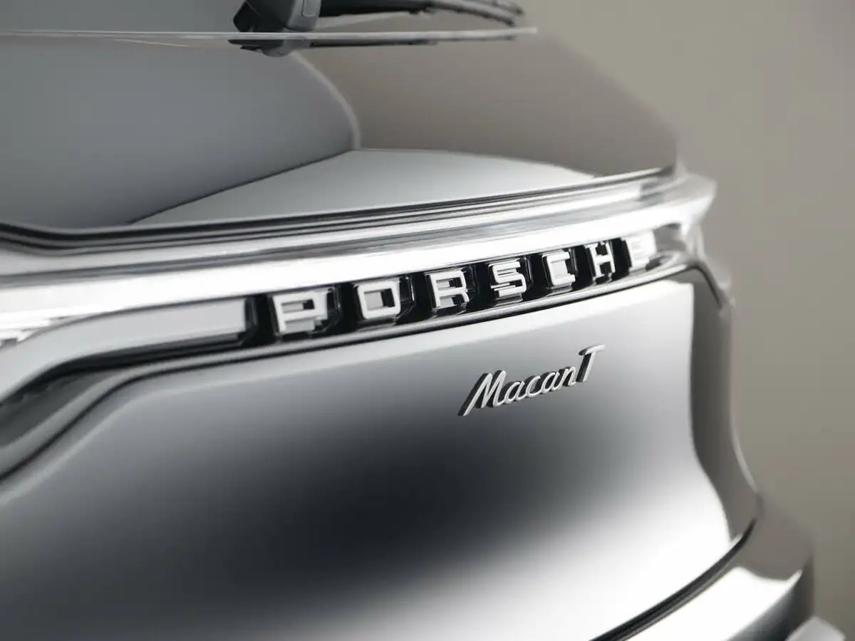 2025-porsche-macan-20-t-big-15