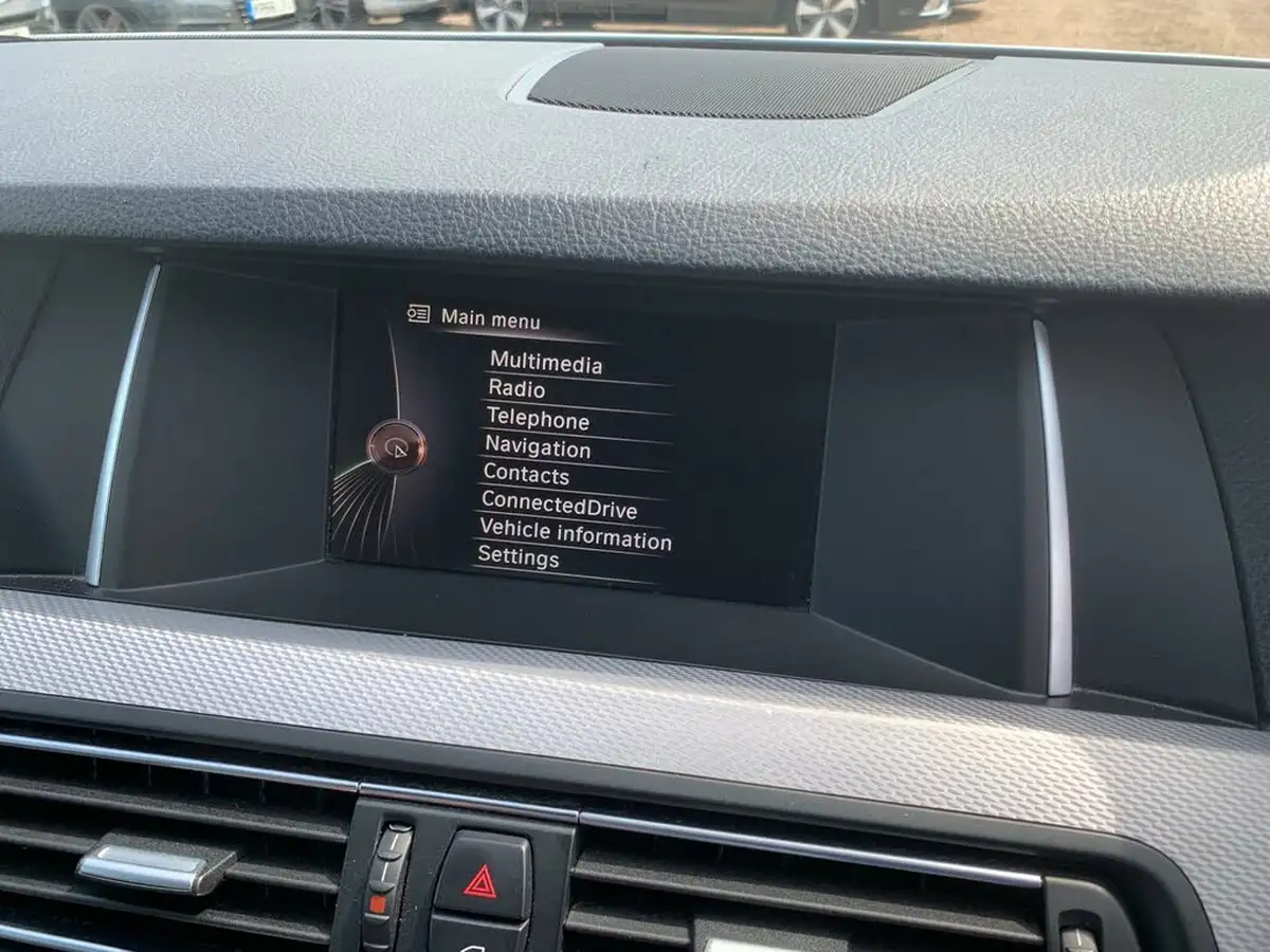 2015-bmw-5-series-30td-530d-m-sport-saloon-4d-big-15