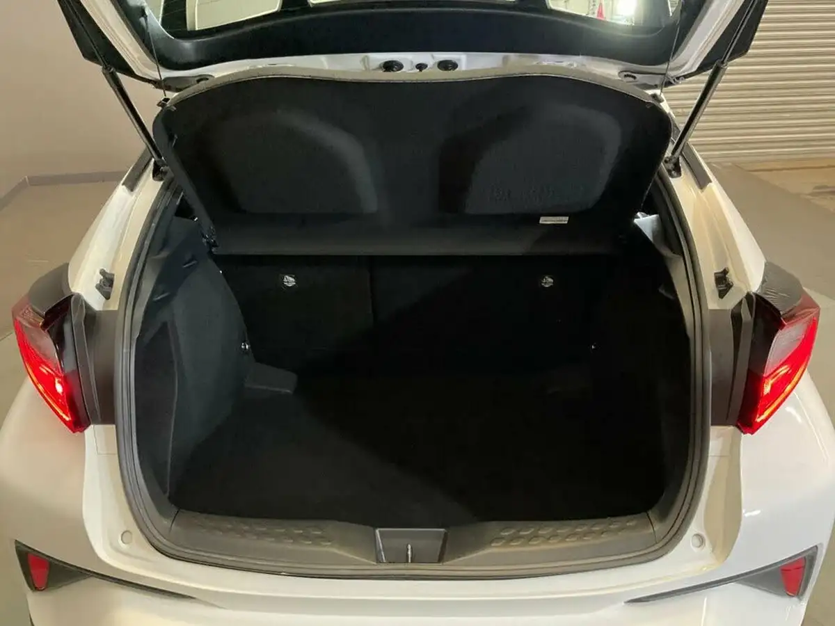 2020-toyota-c-hr-18-vvt-i-icon-parking-pack-big-57