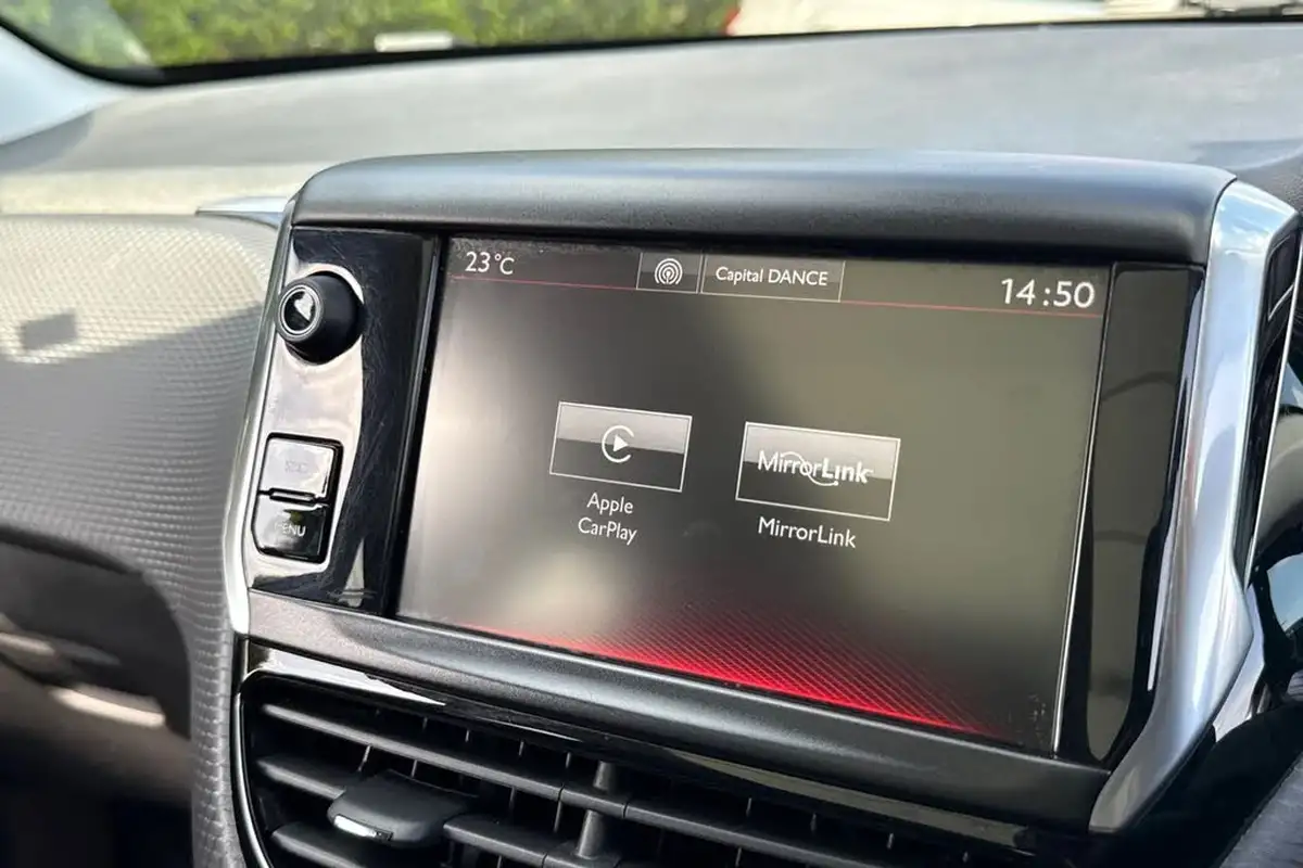 2016-peugeot-2008-suv-12-puretech-gt-line-130bhp-big-48