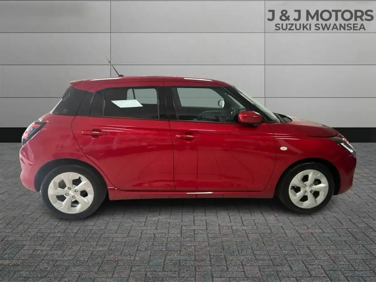 2024-suzuki-swift-12-motion-big-7