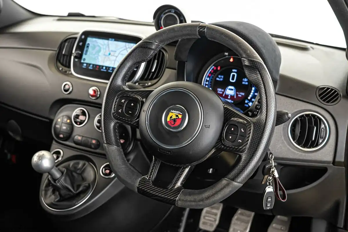 2020-abarth-595-14-tjet-competizione-big-25
