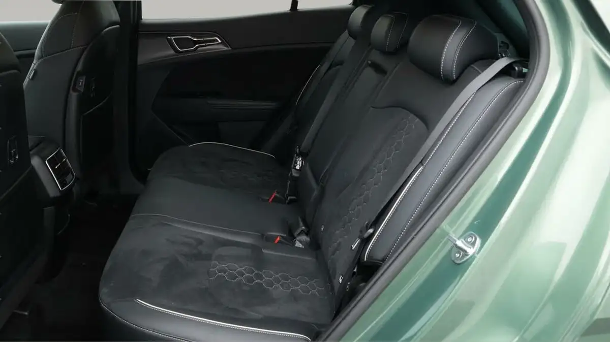 2022-kia-sportage-16-t-gdi-gt-line-226bhp-hev-1598cc-auto-big-16
