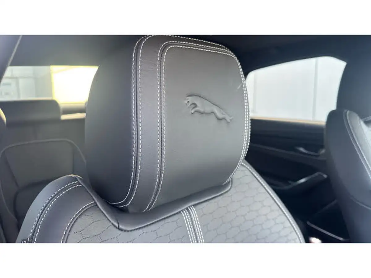 2024-jaguar-xf-20-p300-300-sport-saloon-4d-big-31