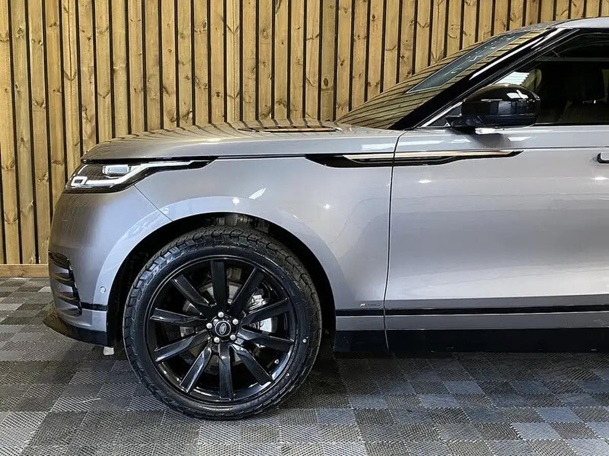 2019-land-rover-range-rover-velar-30-d300-r-dynamic-hse-big-39