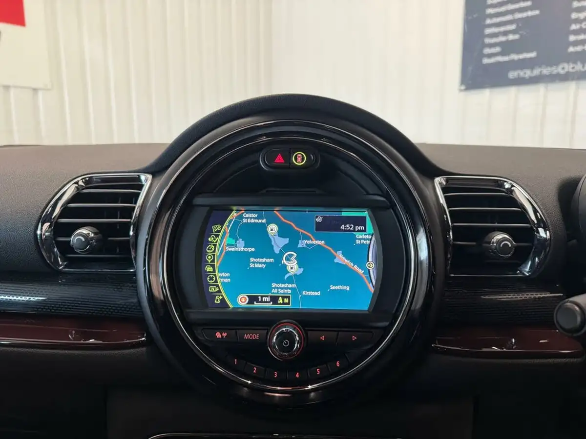 2015-mini-clubman-15-cooper-auto-big-27