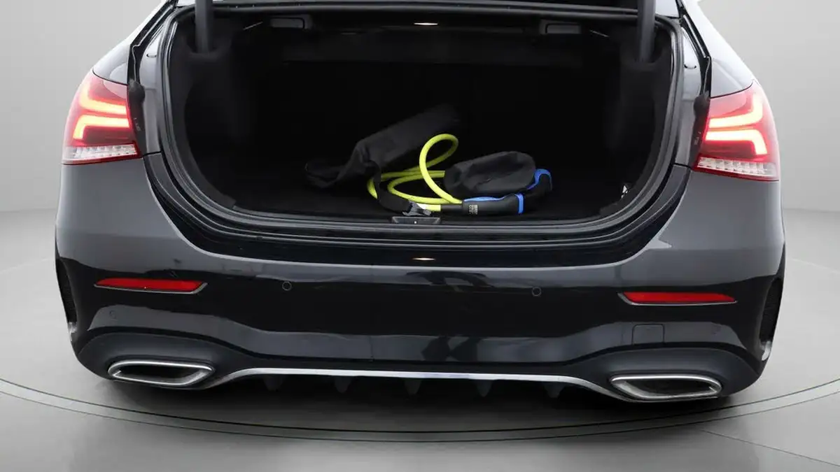 2021-mercedes-benz-a-class-13-a250e-amg-line-executive-saloon-4d-big-16