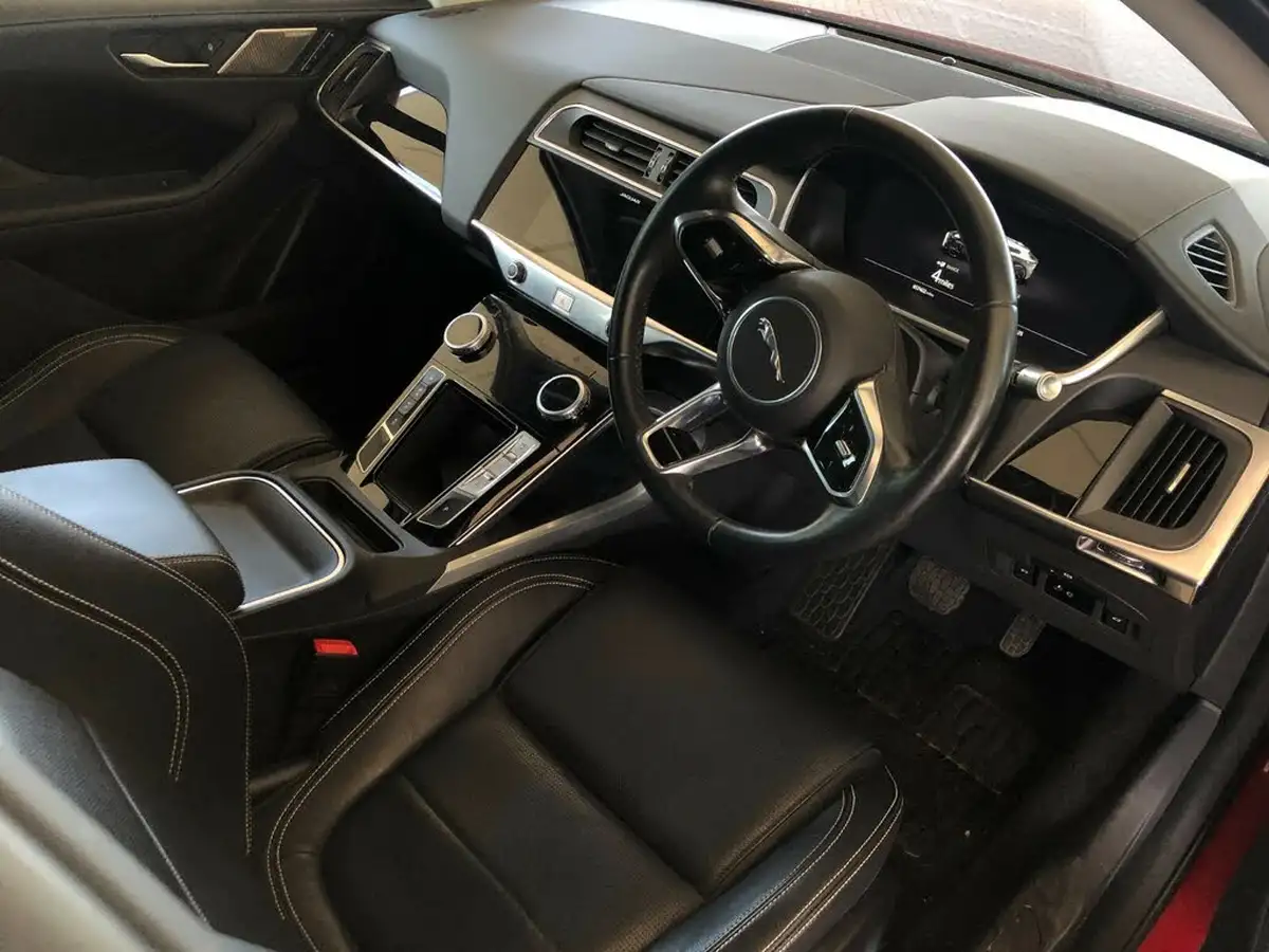 2019-jaguar-i-pace-ev400-se-big-5