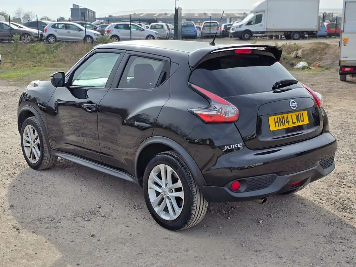 2014-nissan-juke-16-acenta-premium-117ps-1598cc-xtronic-cvt-big-3