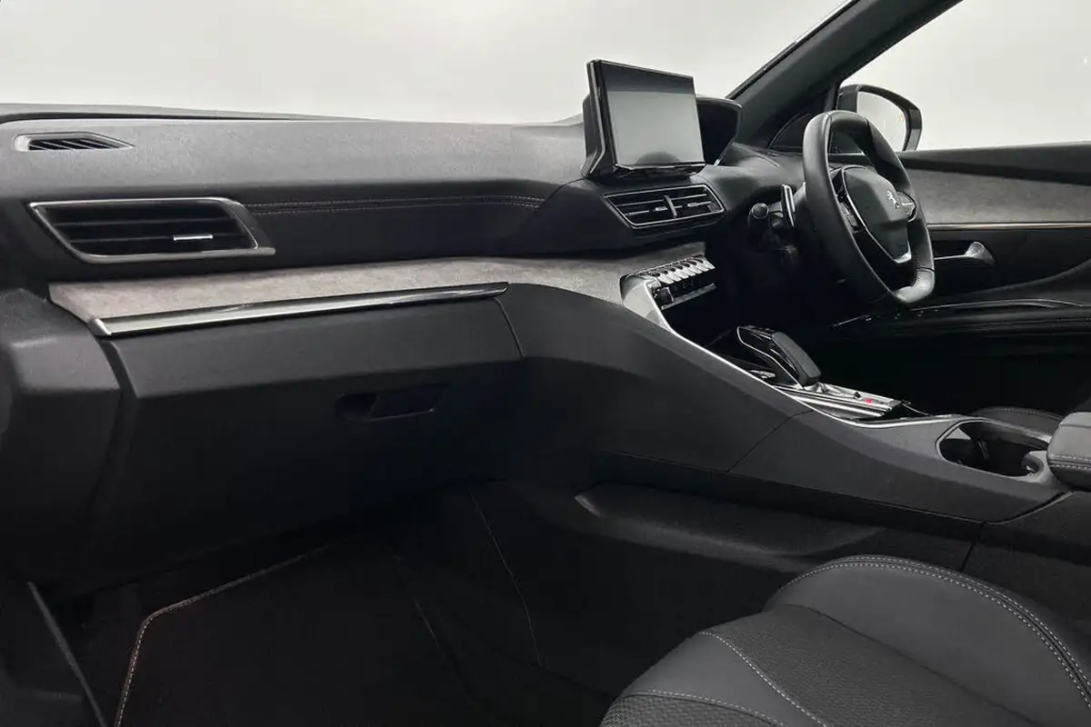 2022-peugeot-3008-suv-16-puretech-gt-line-300bhp-4x4-hybrid4-e-eat8-big-5