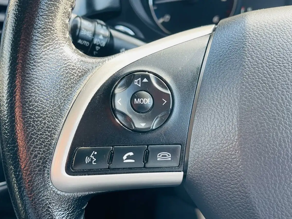 2013-mitsubishi-outlander-22di-d-gx4-big-30