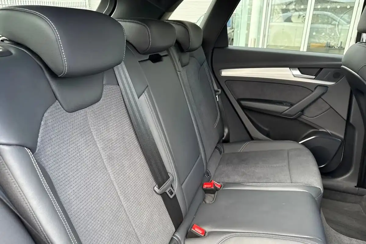 2025-audi-q5-20-45-tfsi-s-line-station-wagon-big-17