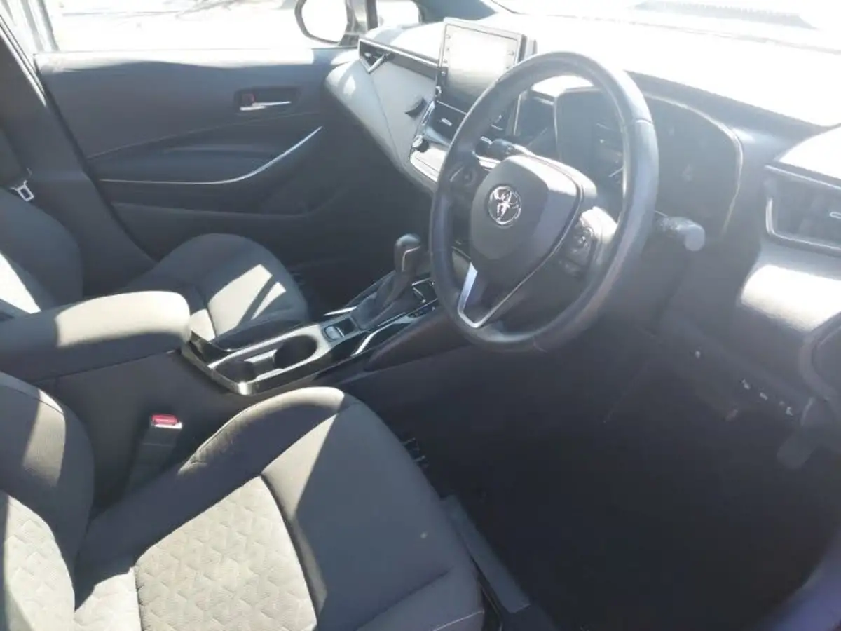 2019-toyota-corolla-20-vvt-i-design-trk-hatchback-big-11