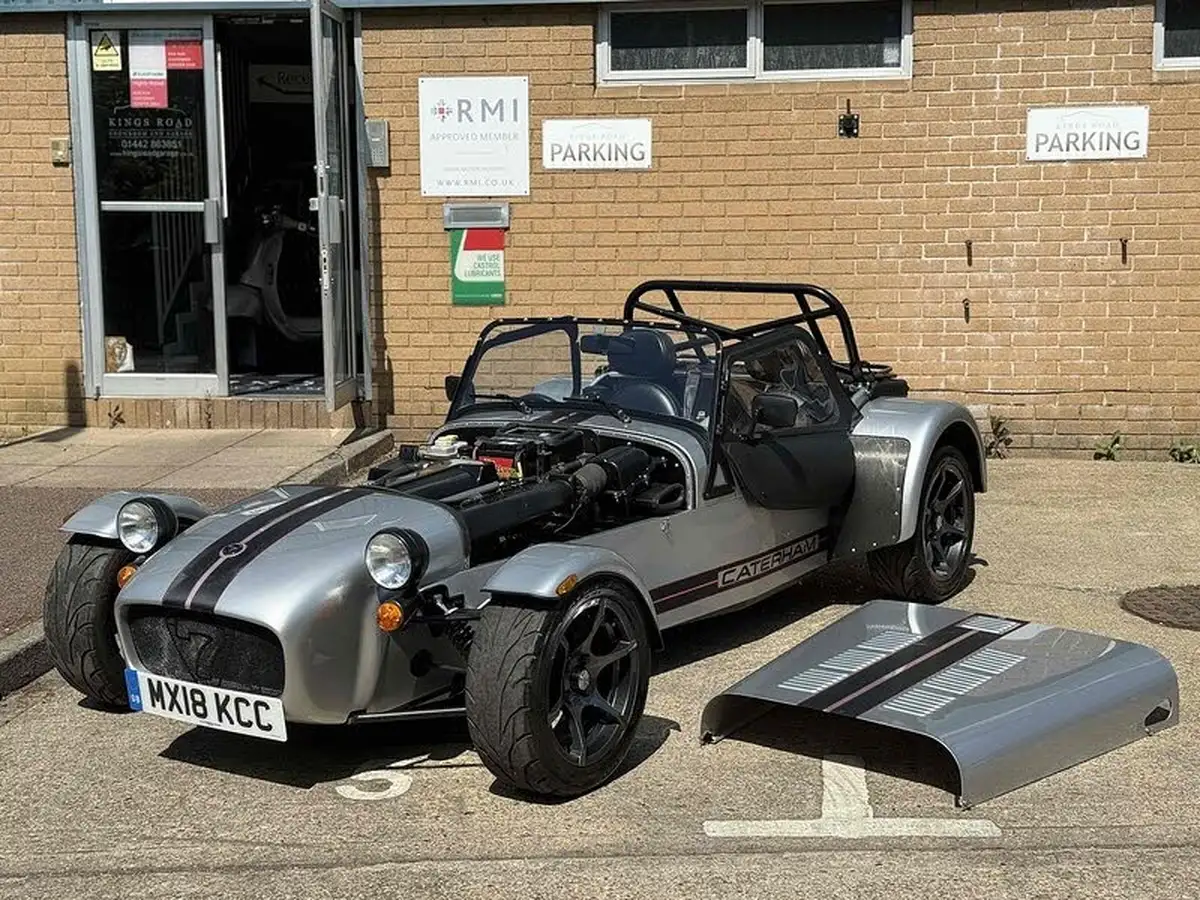 2018-caterham-seven-big-1