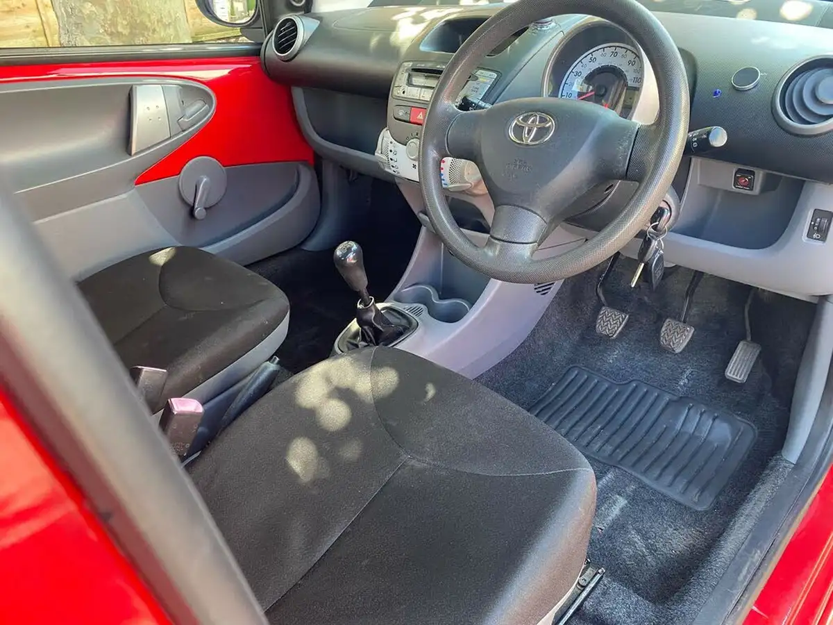 2009-toyota-aygo-10-aygo-3d-big-17