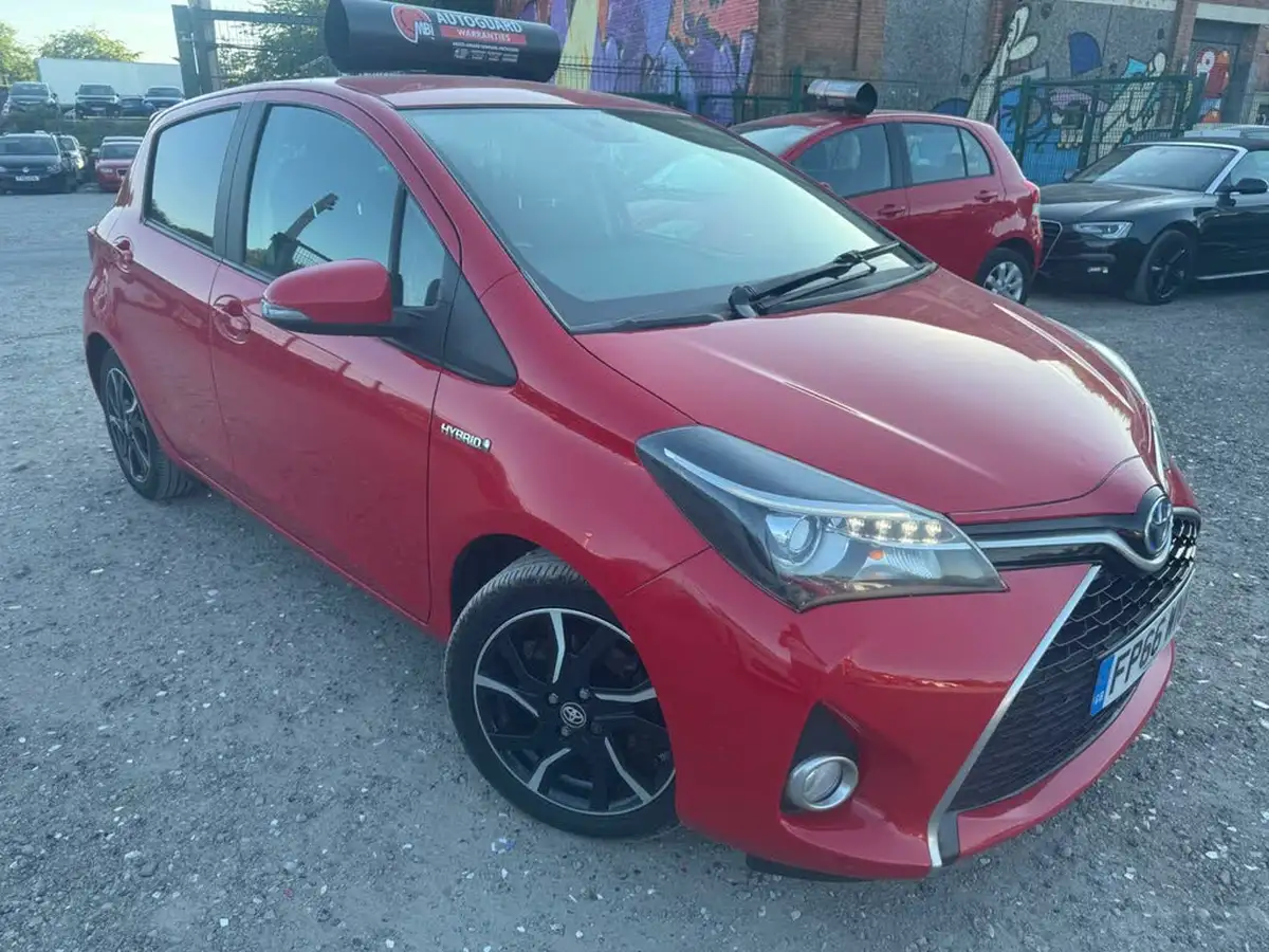 2016-toyota-yaris-15-vvt-i-design-bi-tone-hybrid-big-0