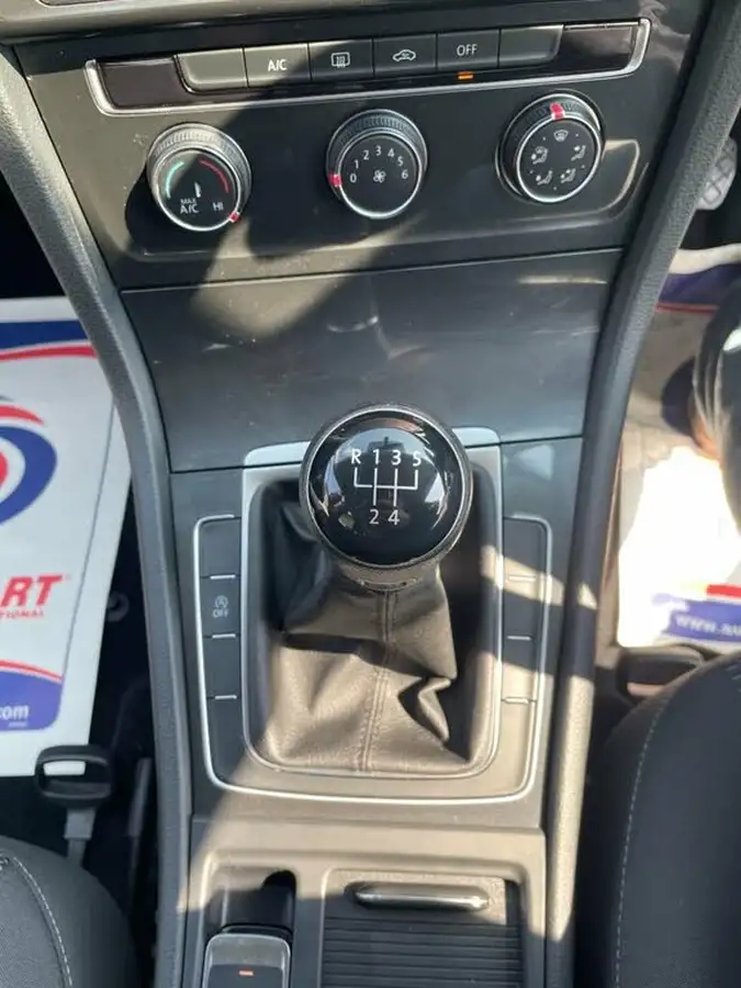 2019-volkswagen-golf-16tdi-s-hatchback-5d-big-9