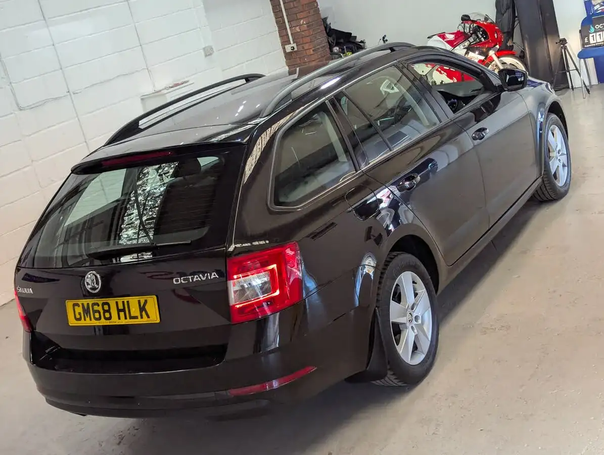 2019-skoda-octavia-15-tsi-se-estate-dsg-big-38