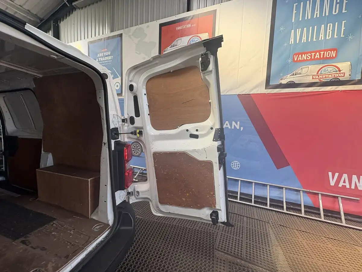 2019-citroen-dispatch-20bluehdi-enterprise-m-1400-120pseu6d-ss-panel-big-7
