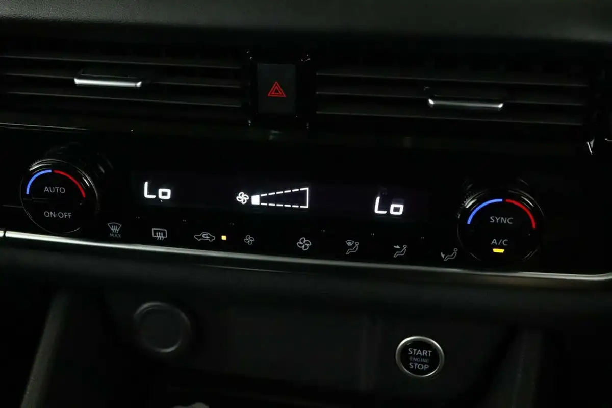 2022-nissan-qashqai-13-dig-t-acenta-premium-160ps-auto-big-23