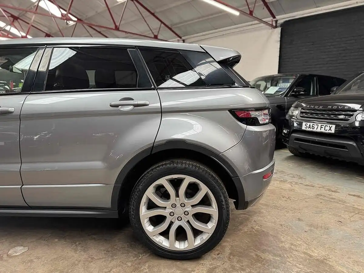 2013-land-rover-range-rover-evoque-22td-dynamic-lux-hatchback-5d-auto-big-21