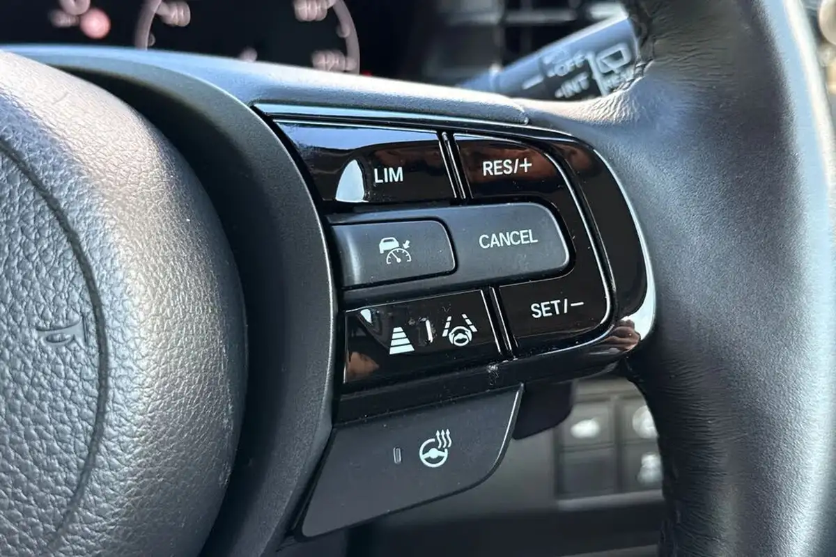 2022-honda-hr-v-15-i-mmd-advance-big-35