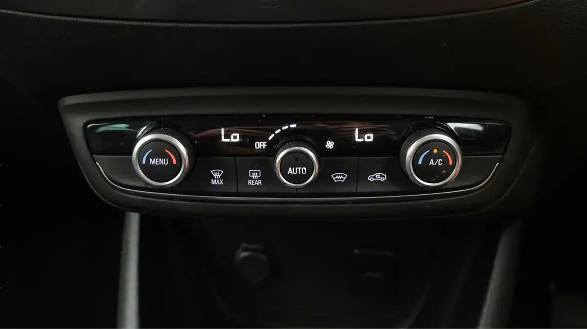 2019-vauxhall-crossland-x-12-elite-130ps-turbo-ss-big-12