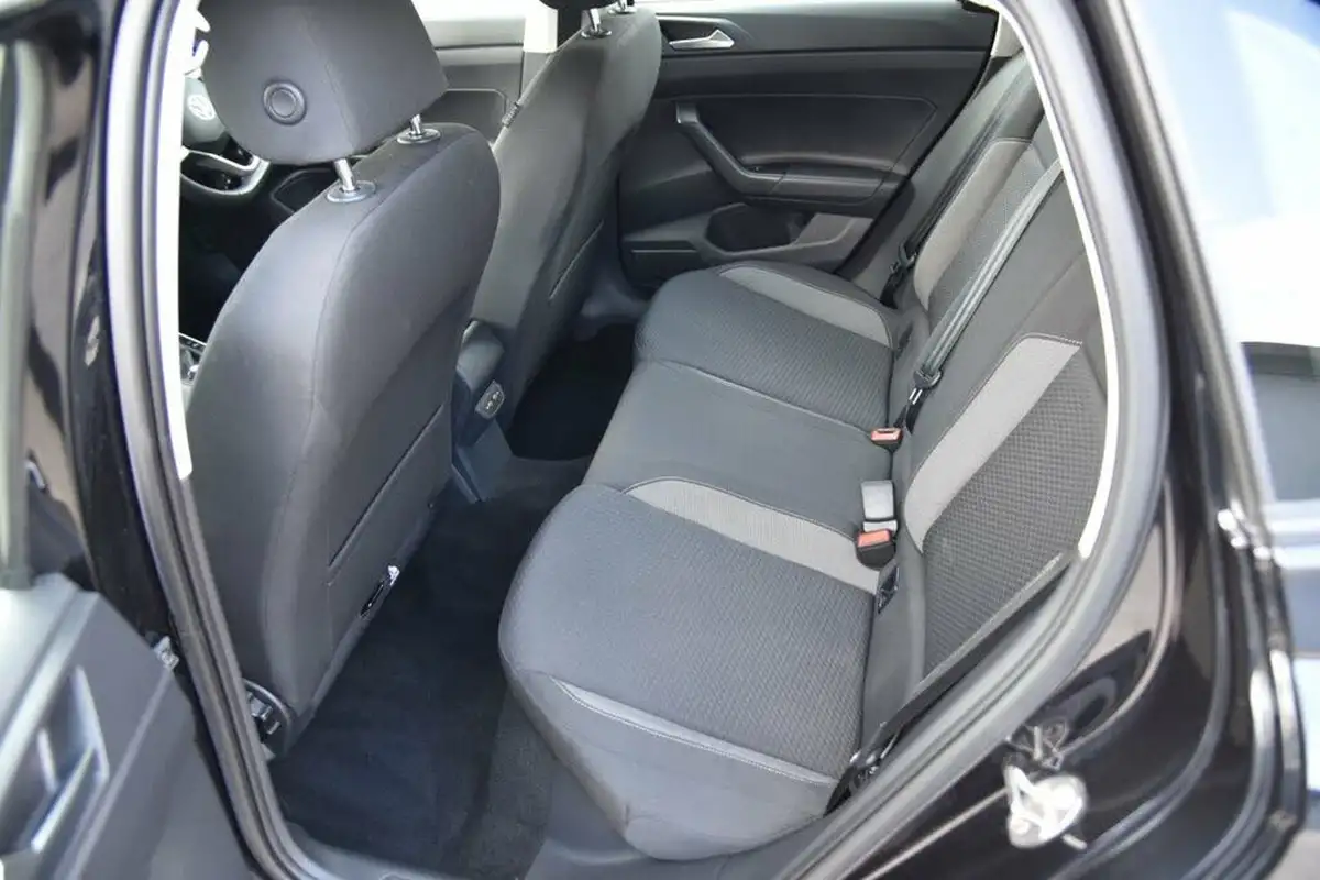 2022-volkswagen-polo-10-tsi-life-dsg-big-21