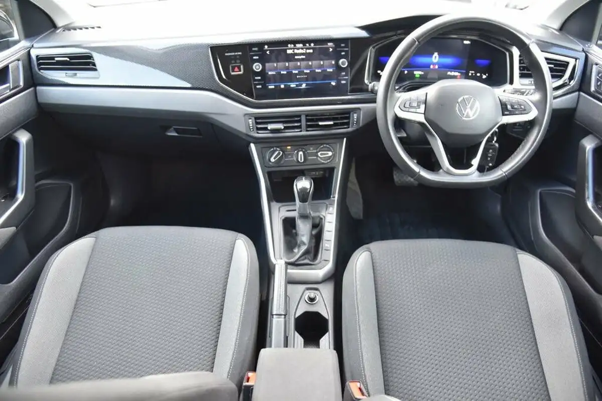 2022-volkswagen-polo-10-tsi-life-dsg-big-25