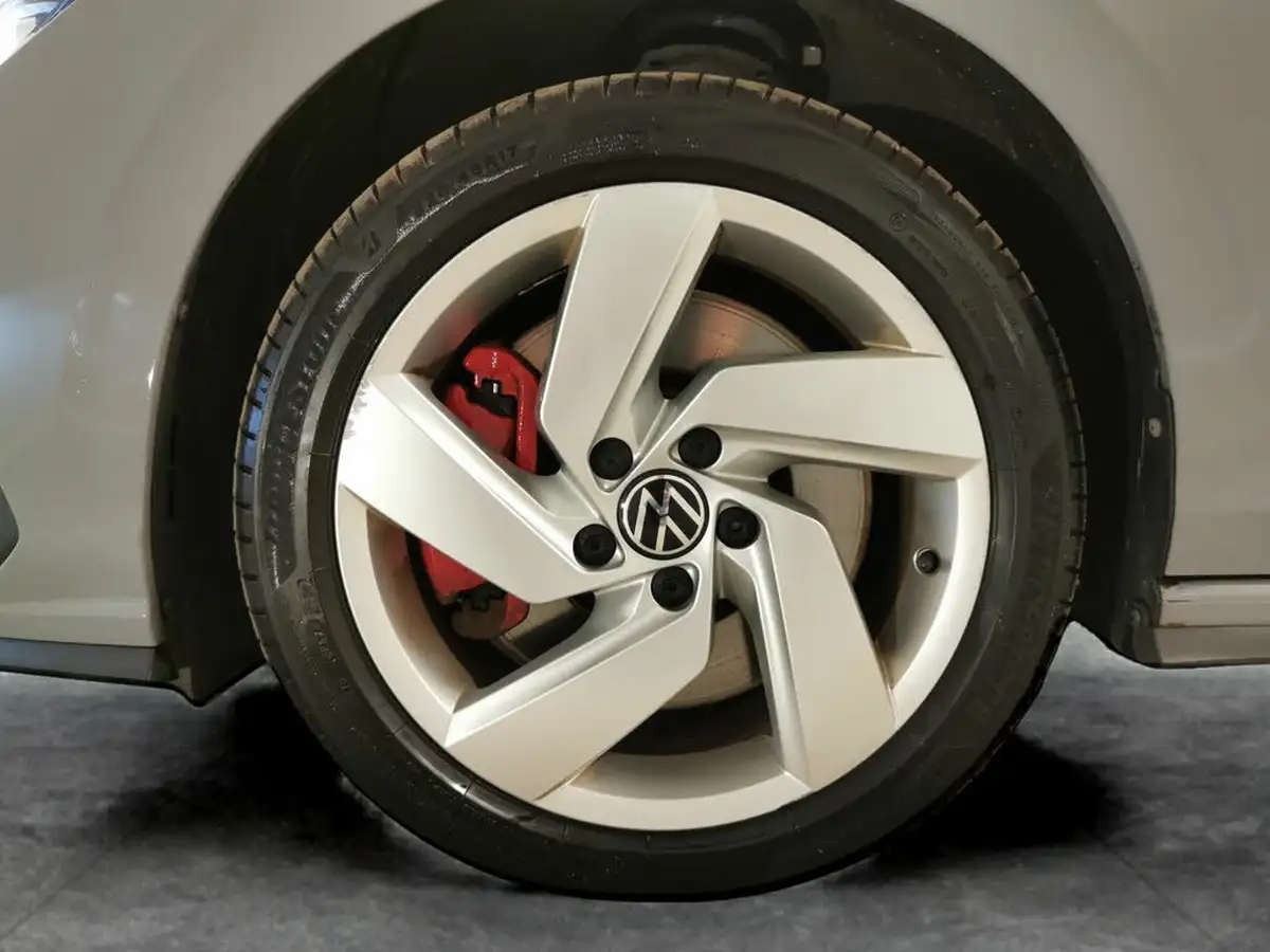 2021-volkswagen-golf-14-tsi-gte-big-31