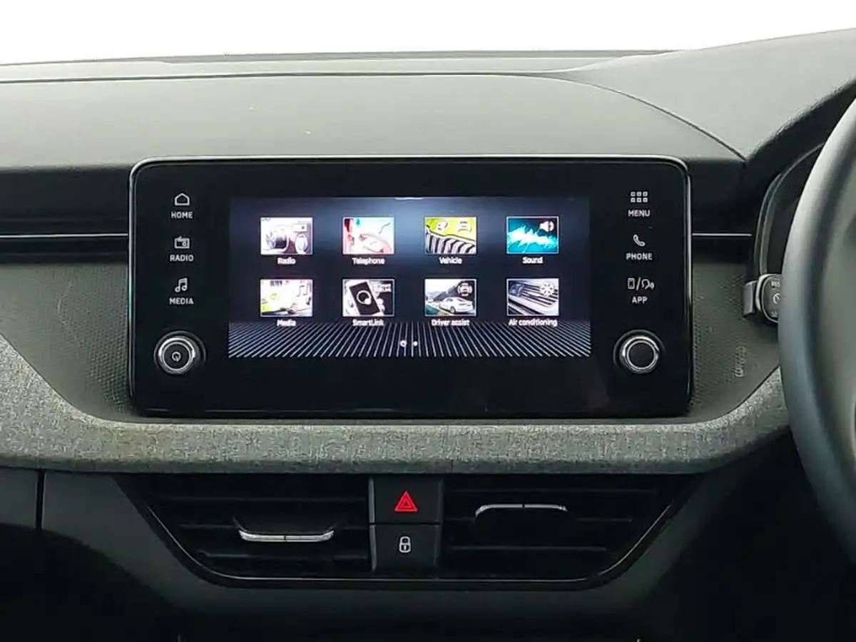 2024-skoda-kamiq-10-tsi-se-116ps-big-9