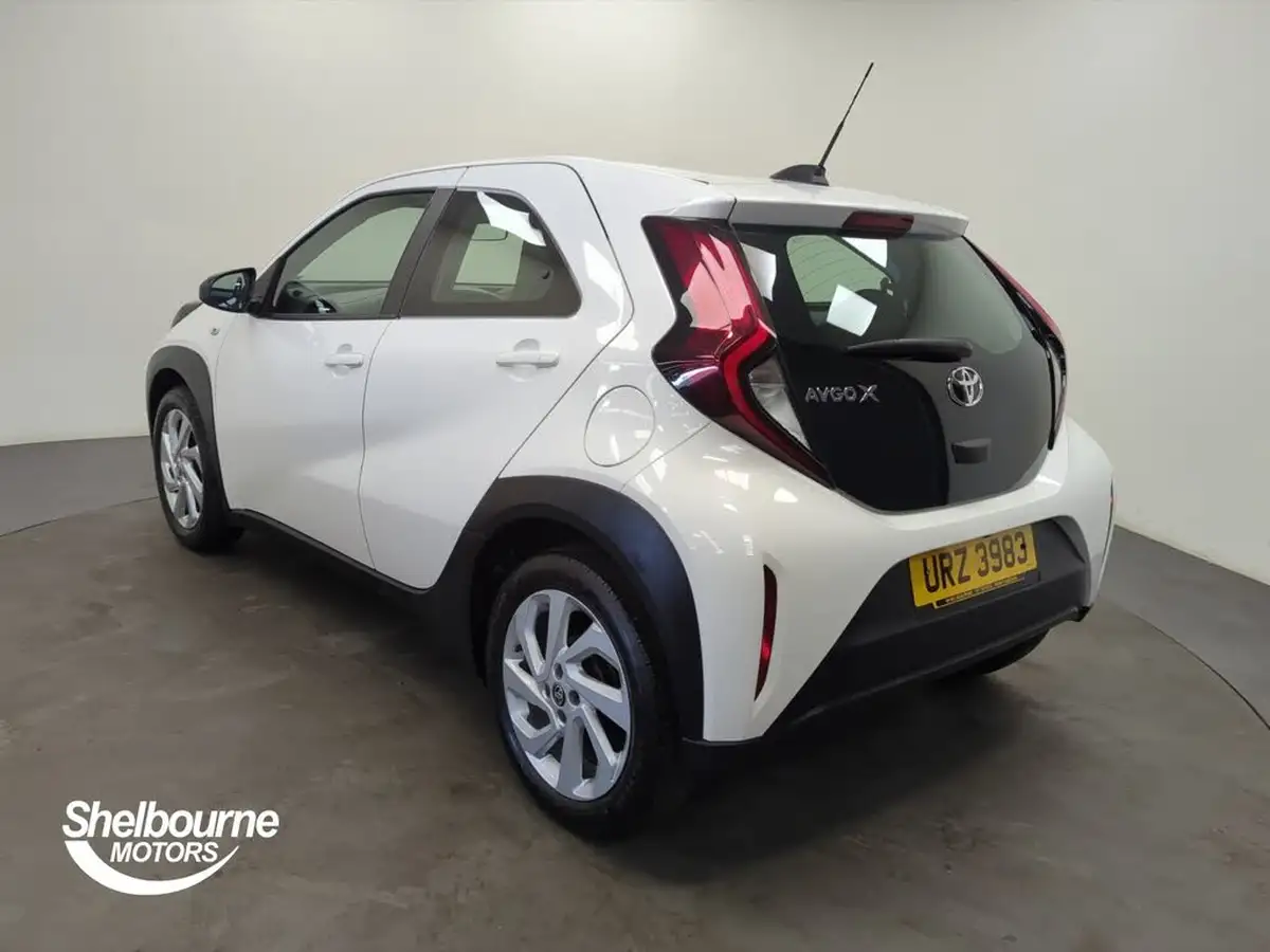 2023-toyota-aygo-x-10-vvt-i-pure-big-1