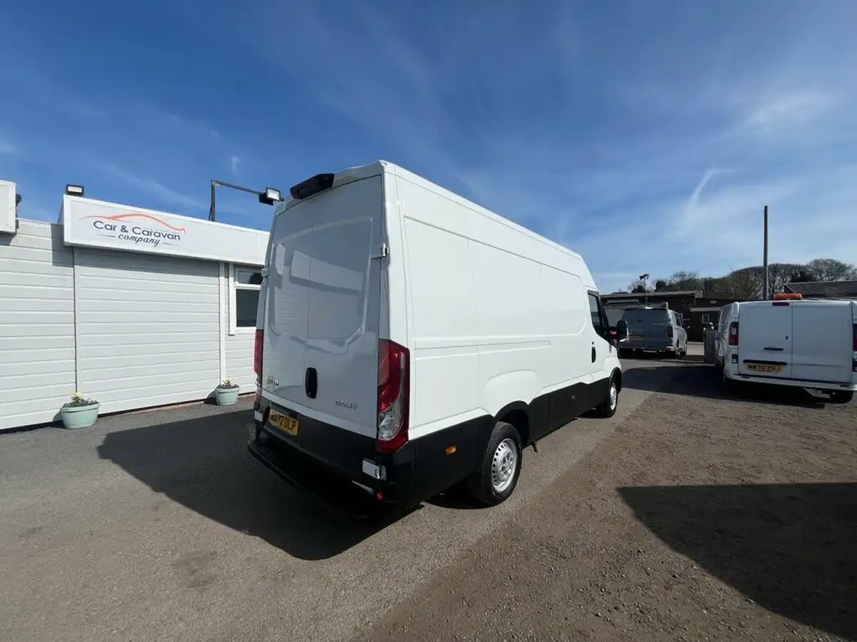 2023-iveco-daily-s-class-23td-35s14v-business-3520mm-h2-136pseu6dt-big-6