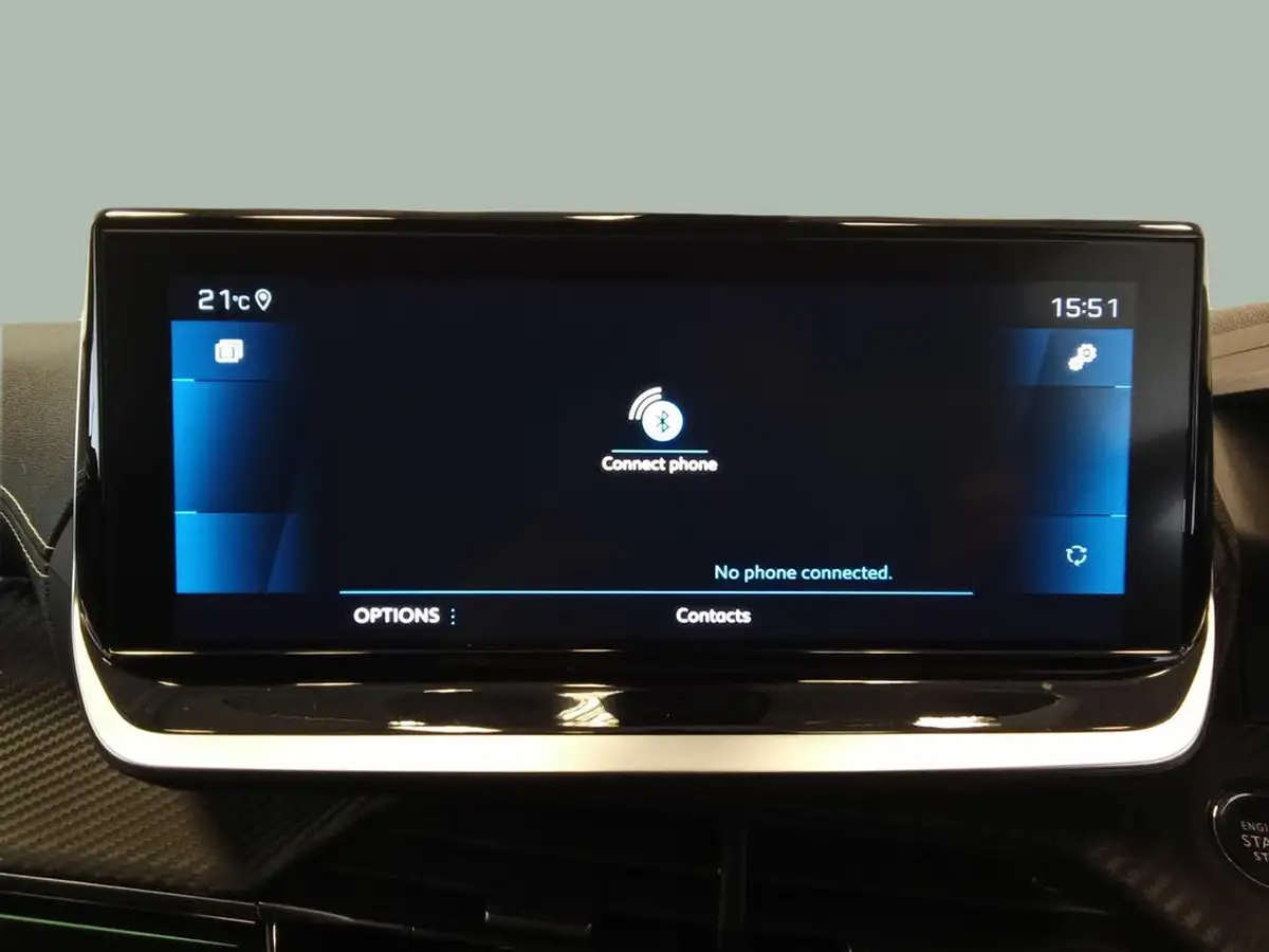 2022-peugeot-2008-suv-12-puretech-gt-big-21