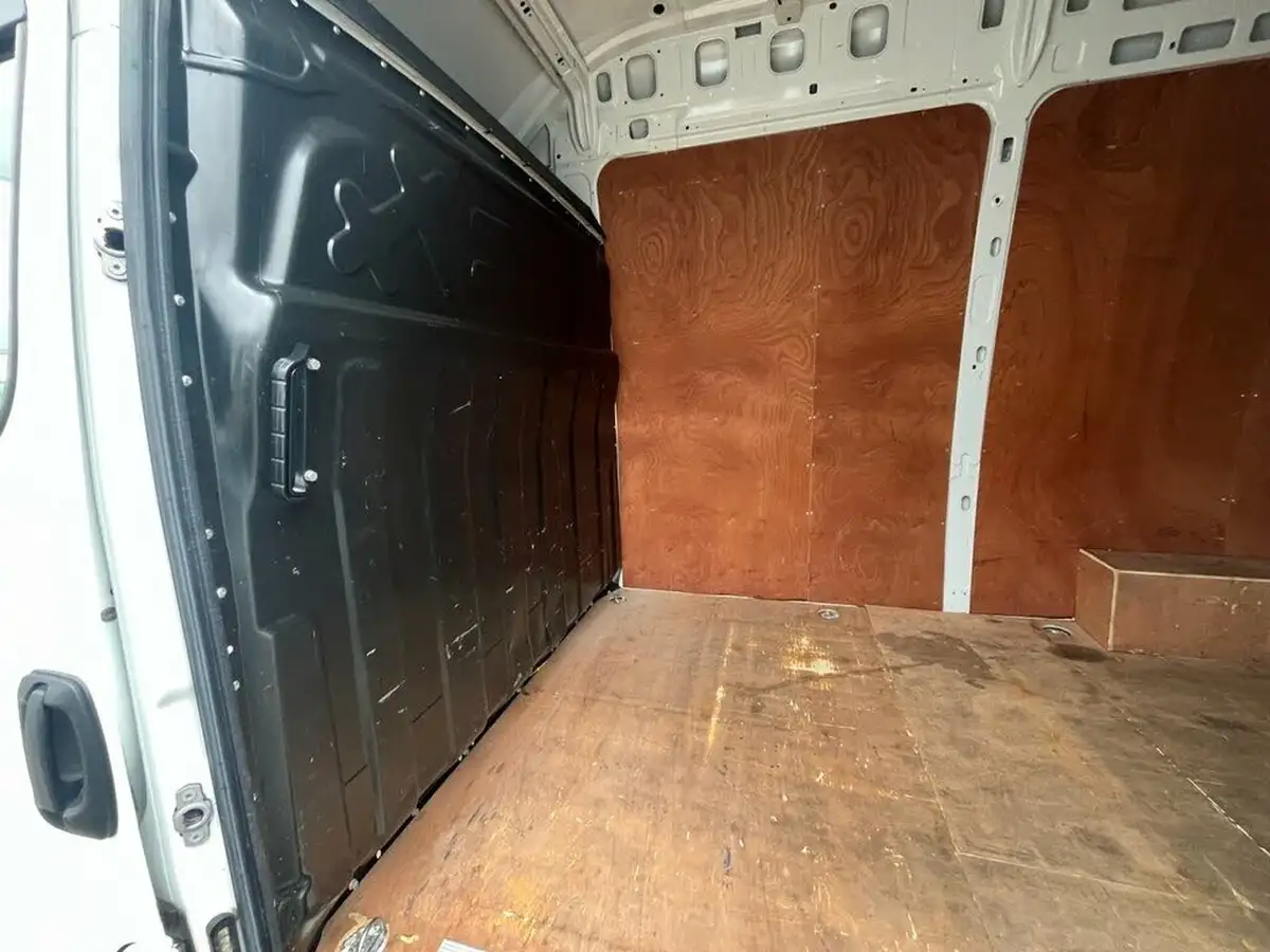 2021-iveco-daily-s-class-23td-35s14v-business-3520mm-h2-136pseu6dt-big-37