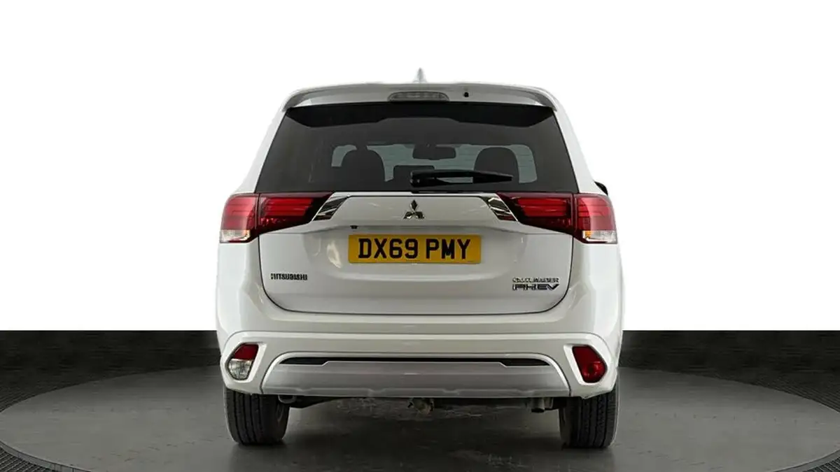2019-mitsubishi-outlander-24-4h-phev-big-4