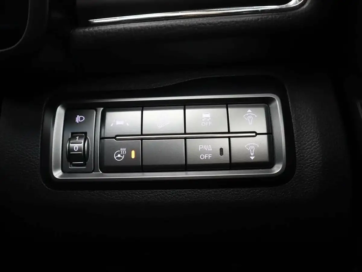 2022-kgm-ssangyong-tivoli-15-ultimate-auto-big-34