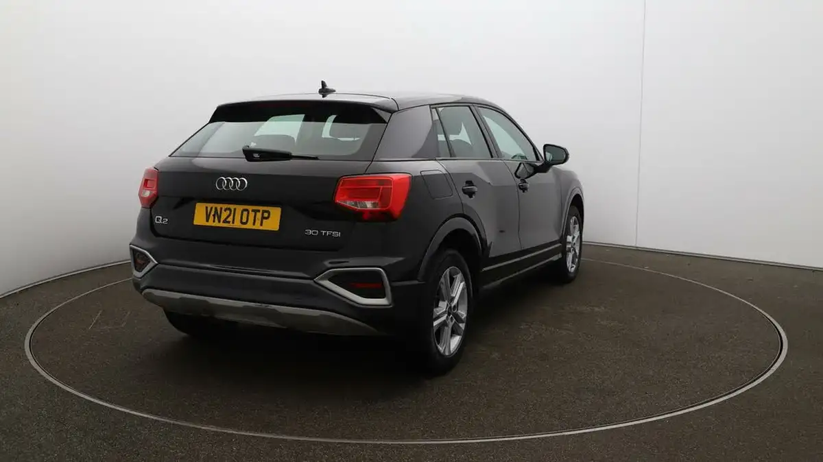 2021-audi-q2-10-30-tfsi-sport-big-53