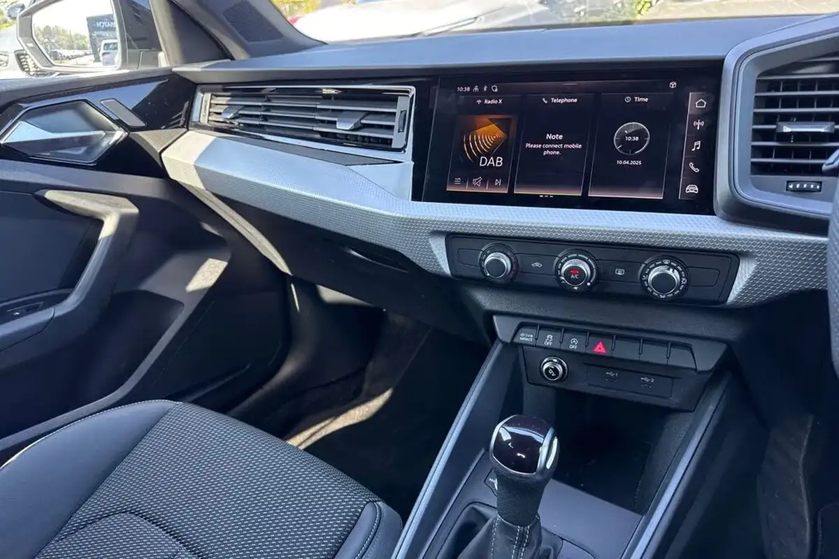 2024-audi-a1-10-30-tfsi-black-edition-116ps-s-tronic-big-43