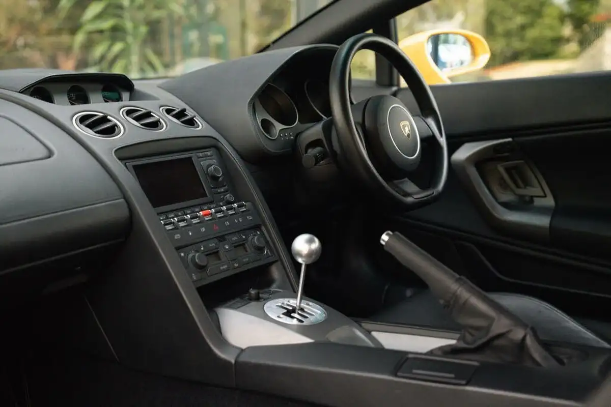 2005-lamborghini-gallardo-50-big-7