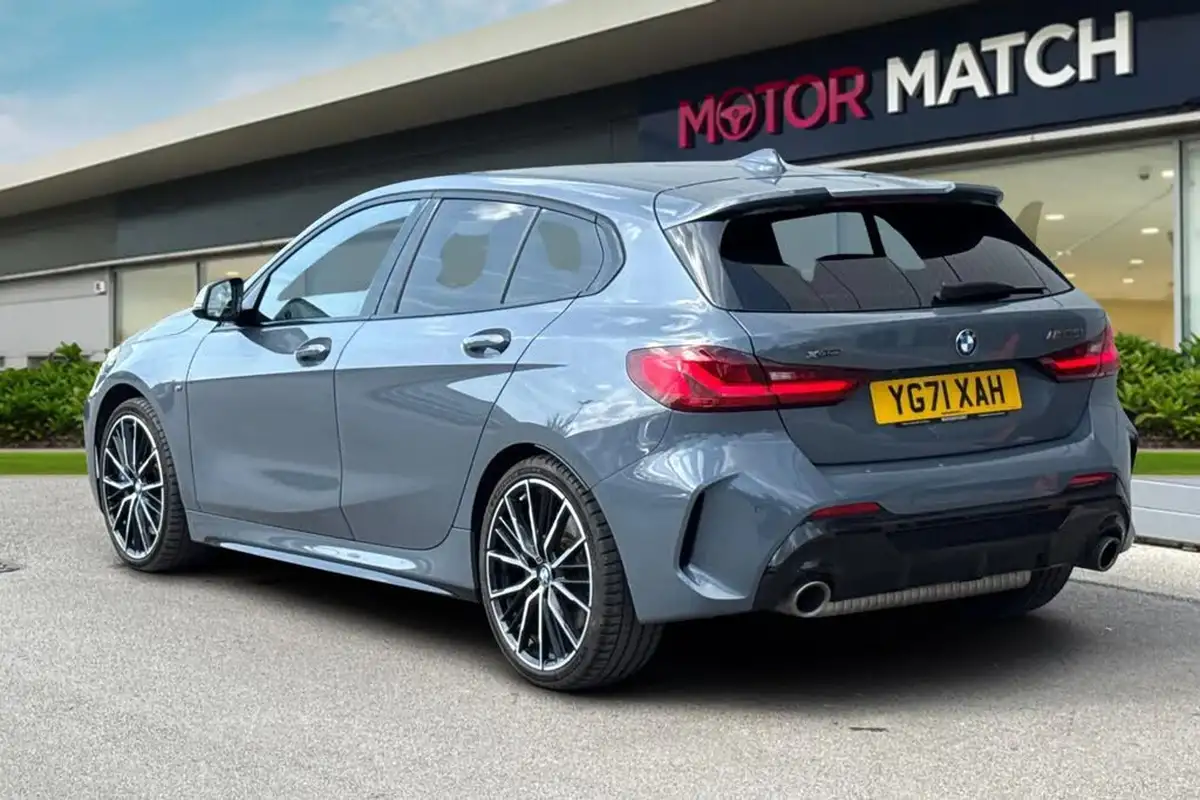 2021-bmw-1-series-20-m135i-xdrive-big-1