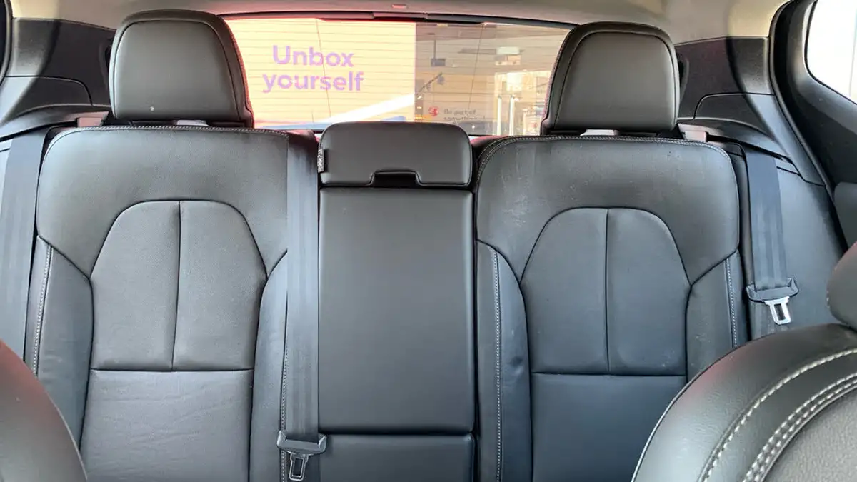 2020-volvo-xc40-20-t4-inscription-pro-big-24