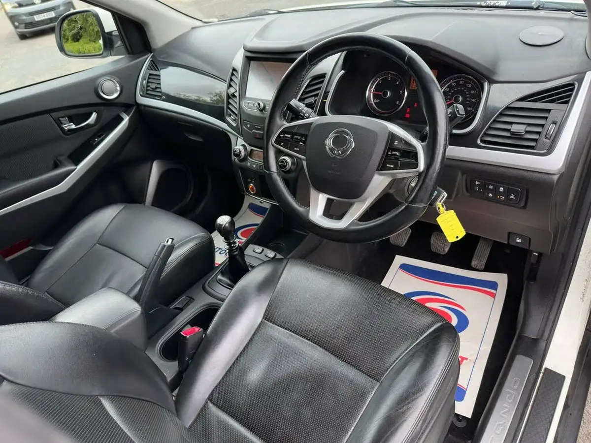 2019-kgm-ssangyong-korando-22td-elx-big-19