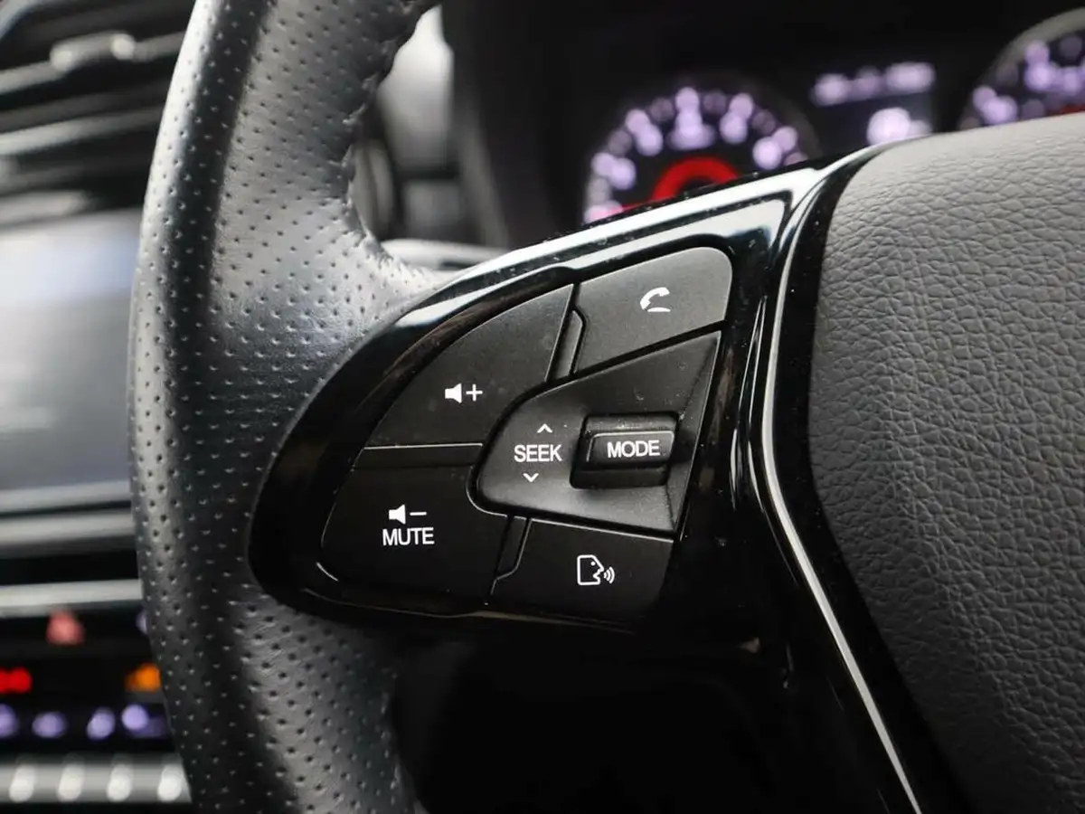 2022-kgm-ssangyong-tivoli-15-ultimate-auto-big-29