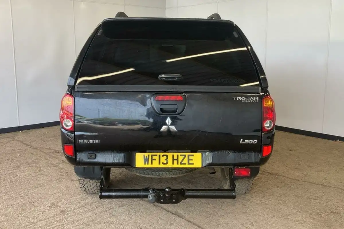 2013-mitsubishi-l200-25td-trojan-big-7