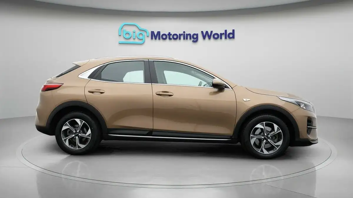 2022-kia-xceed-10-t-gdi-2-big-7
