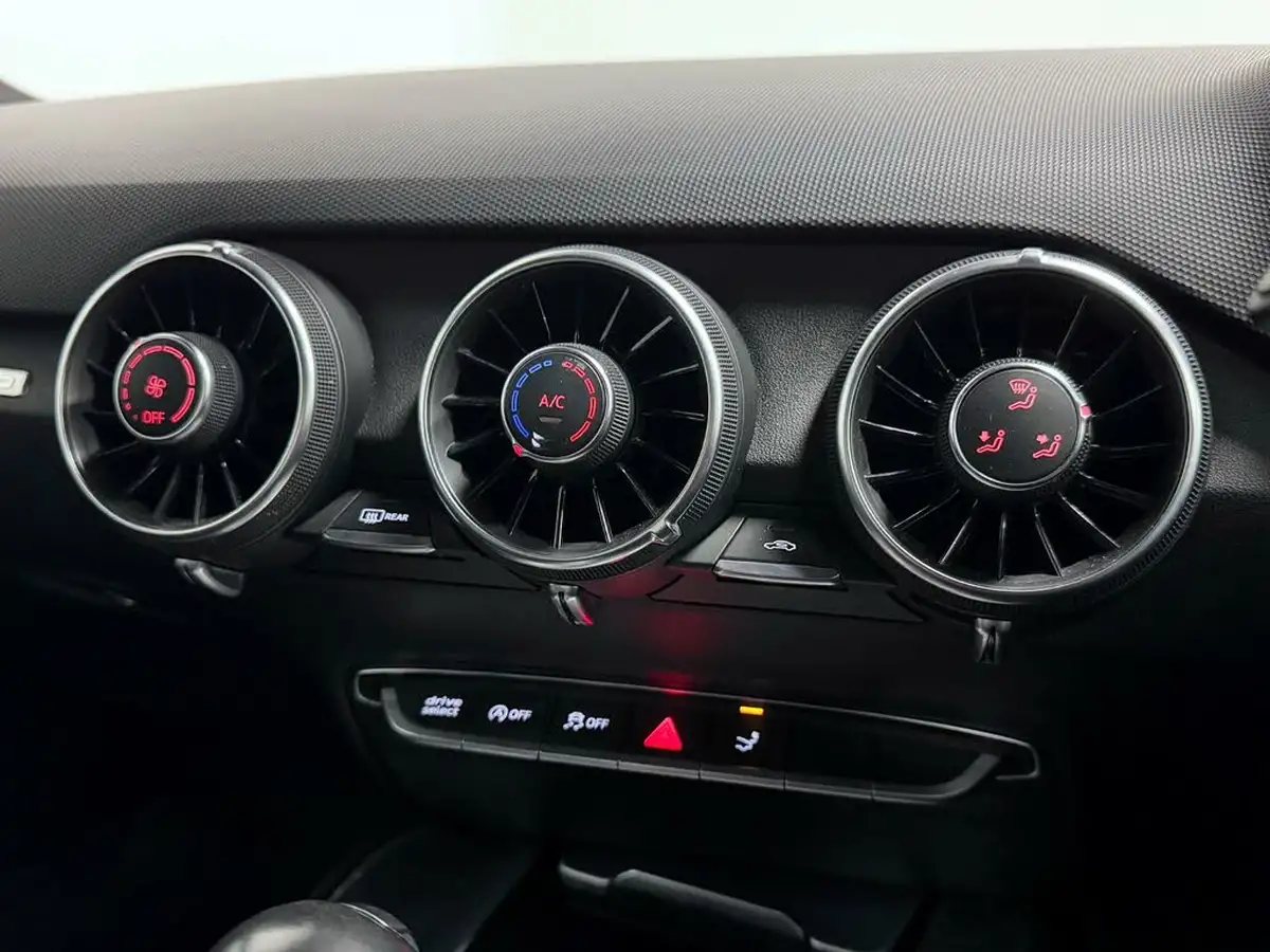 2016-audi-tts-20-tfsi-quattro-tts-ss-coupe-s-tronic-big-35