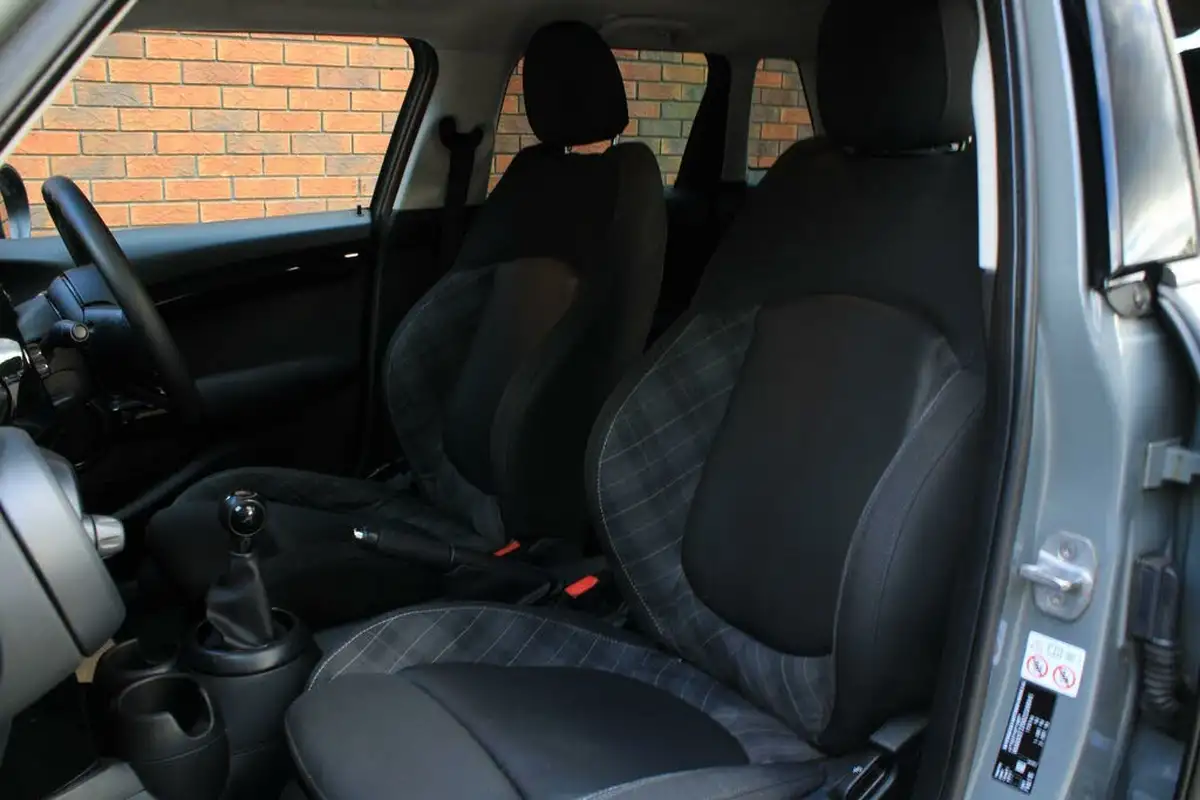 2018-mini-cooper-20-cooper-s-series-ii-ss-hatchback-5d-big-12