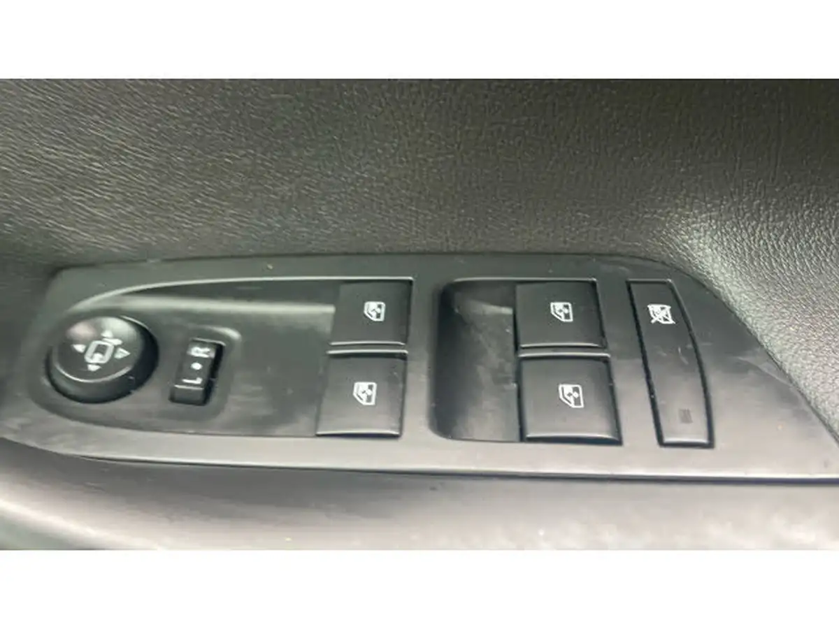 2019-vauxhall-astra-16cdti-griffin-big-27