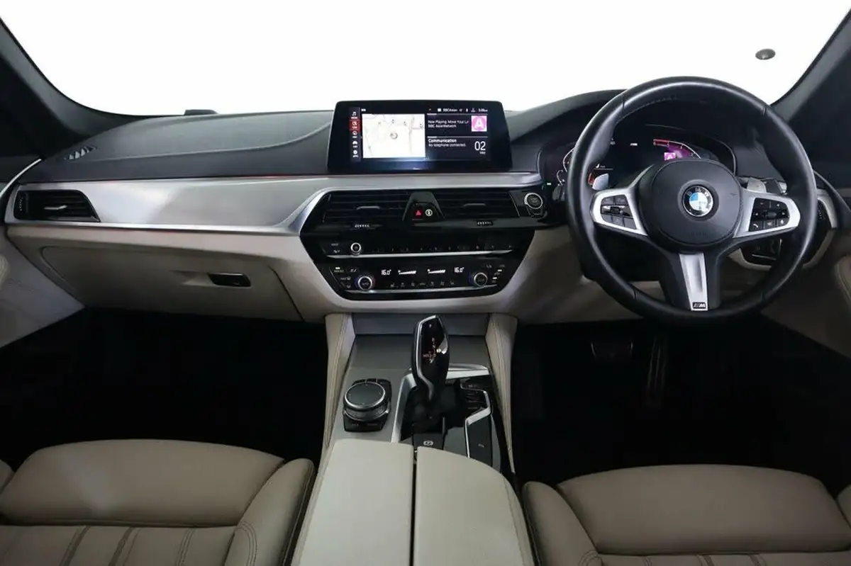 2019-bmw-5-series-20td-520d-m-sport-188bhp-xdrive-plus-pack-saloon-4d-big-12